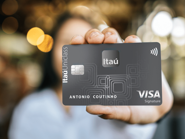 Cartão de crédito Uniclass Visa Signature: Como conseguir um e ter anuidade grátis